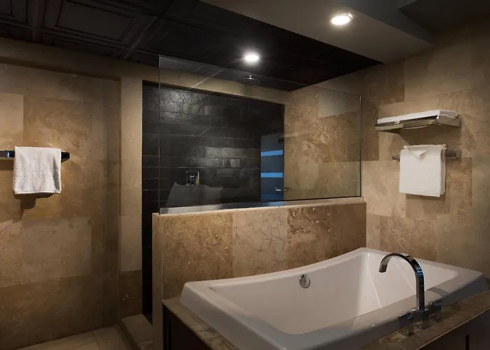 Hotel Duval, Autograph Collection 4*